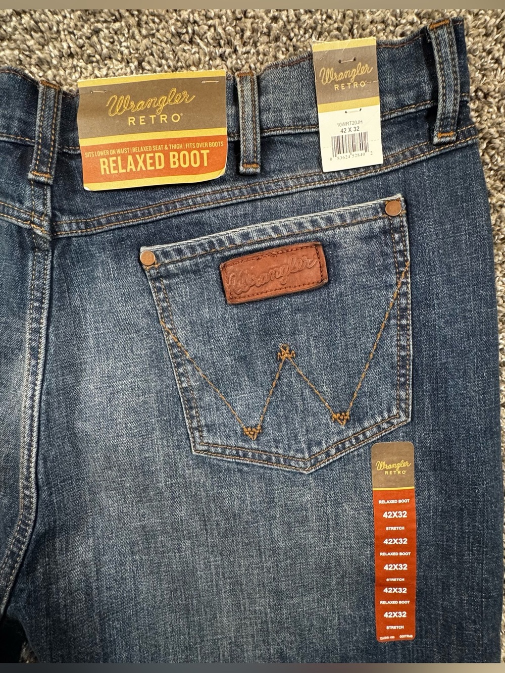NWT Wrangler Retro Men’s 42x32 Relaxed Boot Jeans Stretch Western Medium Wash
